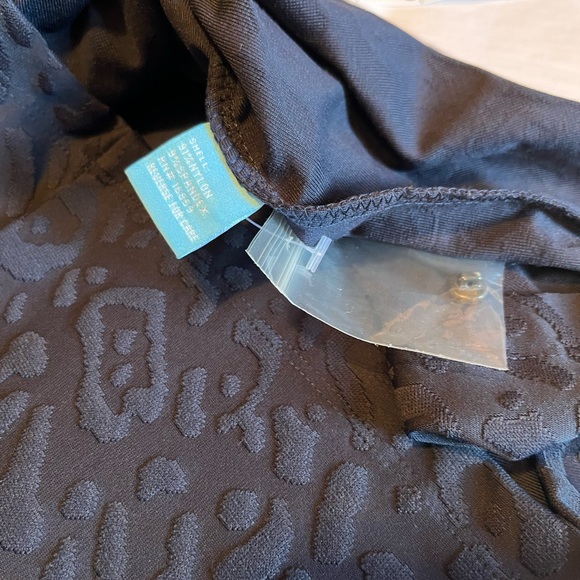 NWT J.Mclaughlin size L Catalyst dress in navy - Picture 10 of 11